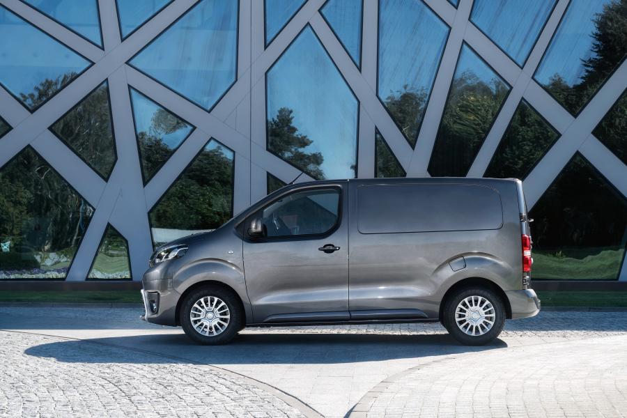  Toyota ProAce Van Compact 2016 года  (фото 6 из 35)
